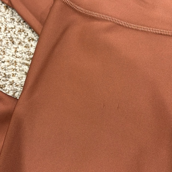 ROSE COLORED ALO LEGGINGS XS - Picture 2 of 2